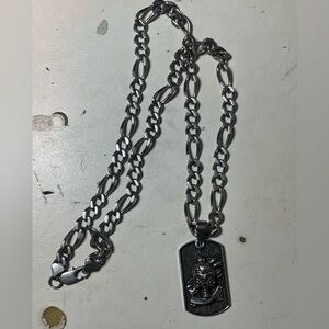 Skull Dogtag with heavy silver accented chain